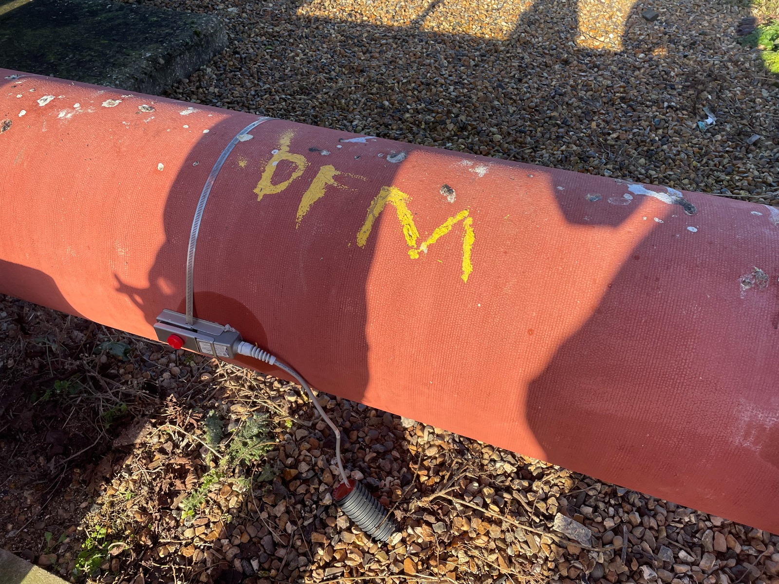 DFM Sensor on a Pipe