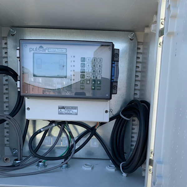 Sludge Finder 2 mounted in a panel box